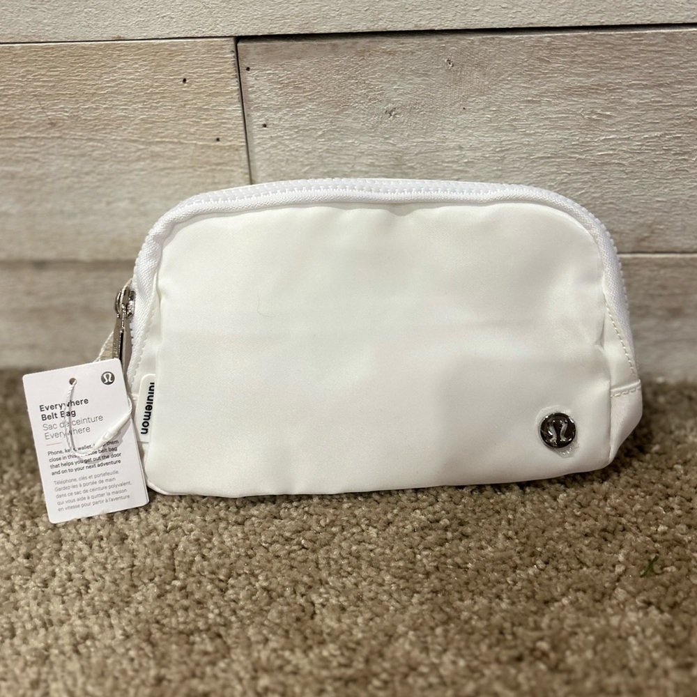 Everywhere Belt Bag 1L